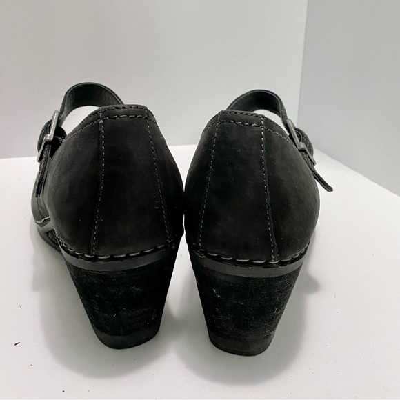 Dansko black nubuck Sandra Mary Jane shoes size 9.5 (40) - Picture 2 of 6